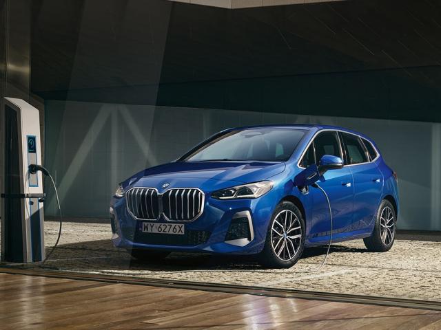 Active Tourer Plug-In (2022 - teraz)