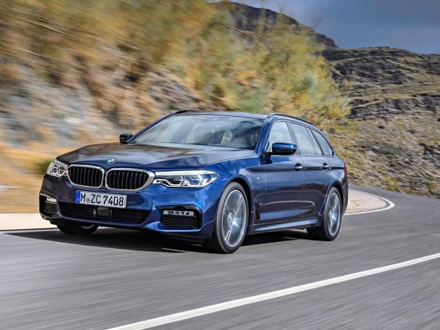 Touring (2017 - 2020)