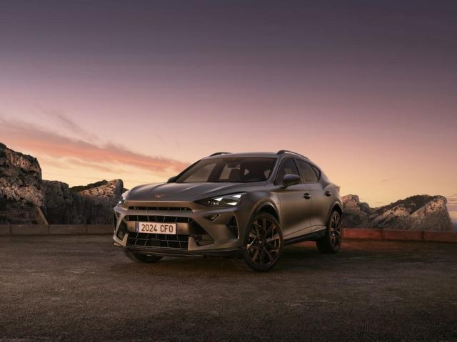 Crossover PHEV Facelifting (2024 - teraz)