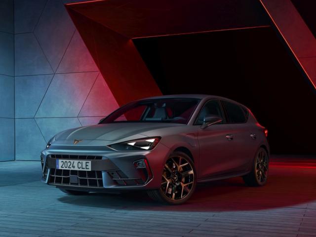 Hatchback Facelifting (2024 - teraz)