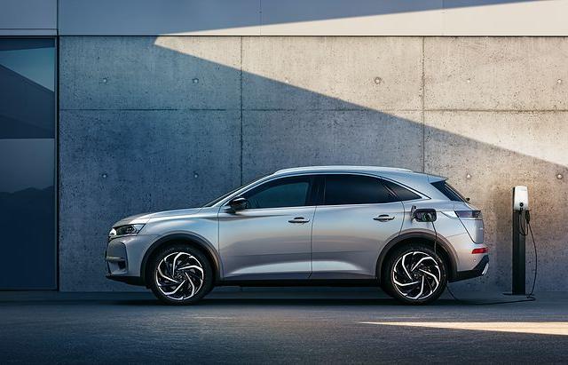 Crossback E-Tense (2020 - 2022)