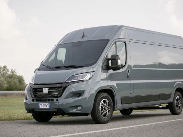 Furgon ekstra długi Facelifting (2021 - teraz)