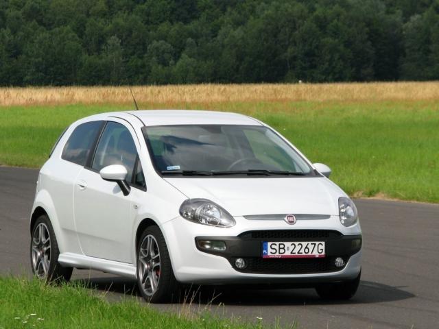 Hatchback 3d (2010 - 2011)