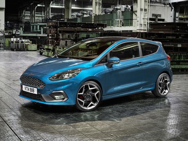 Hatchback 5d ST (2017)