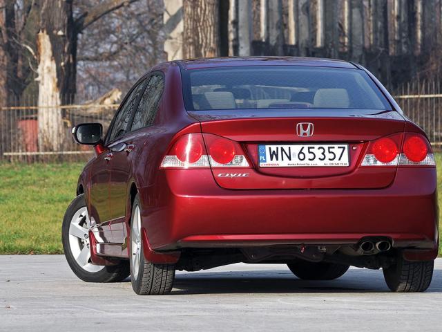 Sedan (2006 - 2011)