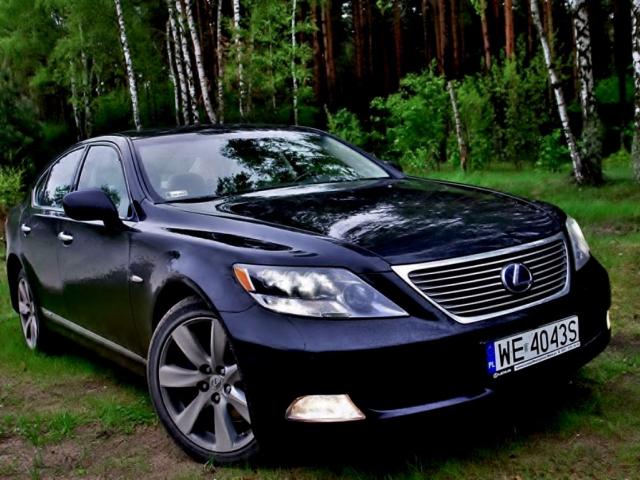 Sedan L (2006 - 2012)