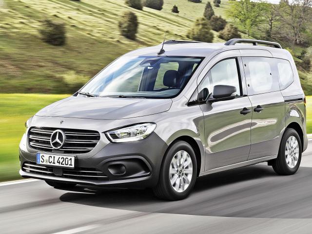 Tourer (2021 - teraz)