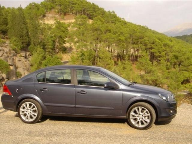 Sedan (2004 - 2013)