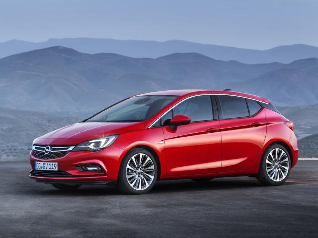 Hatchback 5d (2015 - 2019)