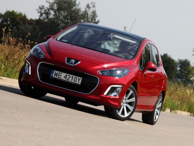 Hatchback 5d Facelifting (2011 - 2013)