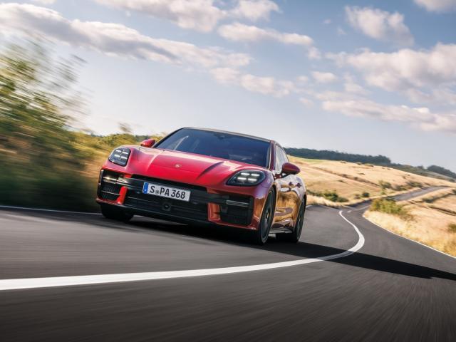 Liftback GTS (2024 - teraz)