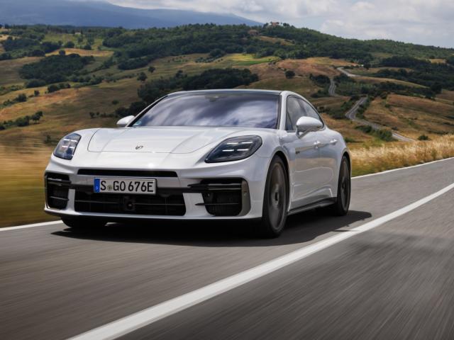 Liftback Turbo S E-Hybrid (2024 - teraz)