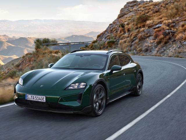 Cross Turismo Facelifting (2024 - teraz)