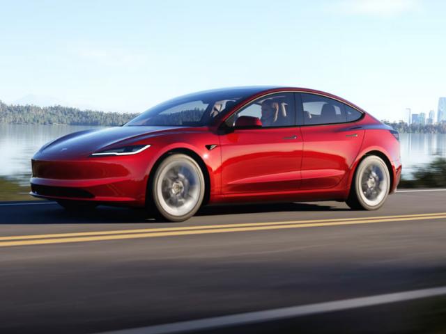 Sedan Facelifting 2023 (2023 - teraz)