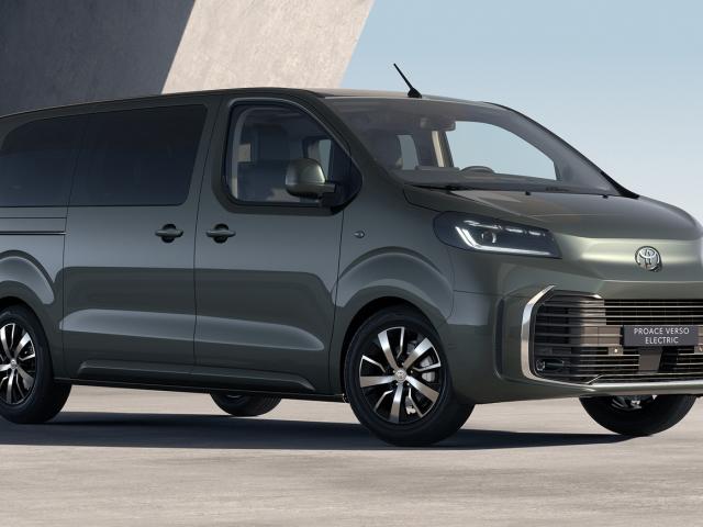 Furgon Long Facelifting (0 - teraz)