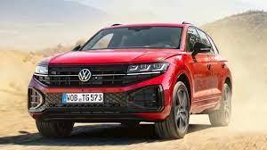 R Facelifting (2023 - teraz)