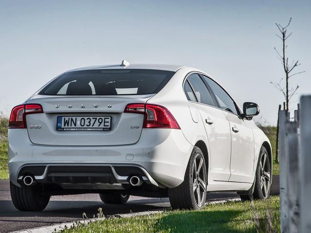 Sedan (2010 - 2013)
