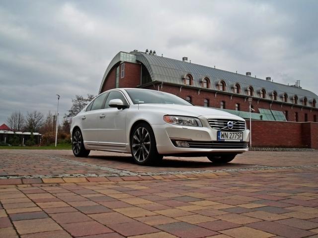 Sedan Facelifting (2013 - 2016)